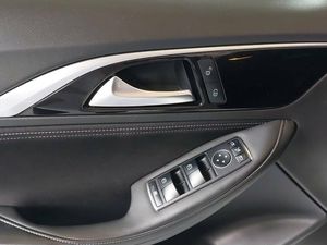Infiniti Q30 PREMIUM 1.6TC 115kW (156CV)   7DCT   - Foto 2