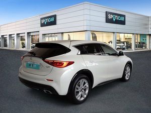 Infiniti Q30 PREMIUM 1.6TC 115kW (156CV)   7DCT   - Foto 2