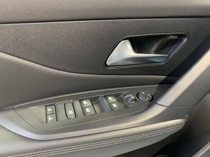 Peugeot 308 Allure SW   BlueHDi 130 S&S EAT8   - Foto 2