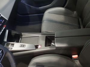 Peugeot 308 5P Allure Pack BlueHDi 130 S&S EAT8  - Foto 2