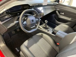 Peugeot 308 5P Allure Hybrid MHEV 145 e-DCS6  - Foto 2