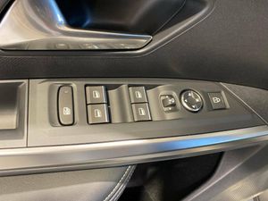 Peugeot 5008 GT Eléctrico 157kW  - Foto 2