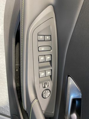 Peugeot e-408 E-408 GT Eléctrico 210 (157kW)  - Foto 2