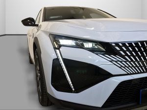 Peugeot e-408 E-408 GT Eléctrico 210 (157kW)  - Foto 2