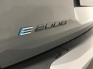 Peugeot e-2008 Eléctrico Allure 156 (115kW)  - Foto 2