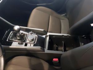 Mazda 3 2.0 e-SKYACTIV-G 88KW ORIGIN  - Foto 2