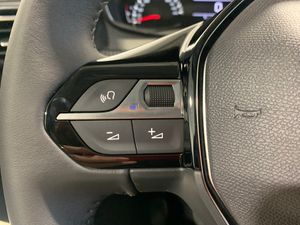 Peugeot 208 PureTech 73kW (100CV) Allure  - Foto 2