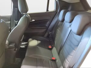 Jeep Avenger 1.2 eHybrid 74kW (100CV) Summit  - Foto 2