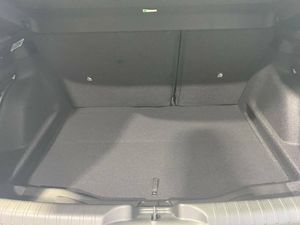 Fiat 600 RED 600e   54kwh 115kw (156cv)  - Foto 2