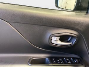 Jeep Renegade 4xe North Star 1.3 PHEV 240hp AT EAWD  - Foto 2