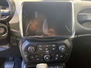 Jeep Renegade 4xe North Star 1.3 PHEV 240hp AT EAWD  - Foto 2