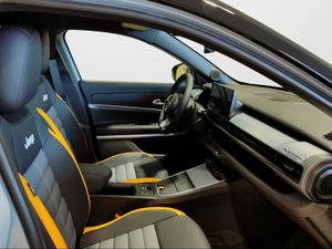 Jeep Avenger 1.2 eHybrid 4xe 145CV T. North Face  - Foto 2