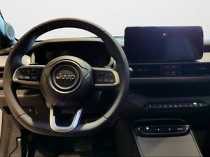 Jeep Avenger 1.2 eHybrid 4xe 145CV T. North Face  - Foto 2