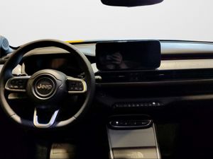 Jeep Avenger 1.2 eHybrid 4xe 145CV T. North Face  - Foto 2