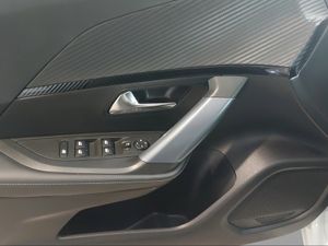 Peugeot e-2008 Eléctrico Allure  - Foto 2