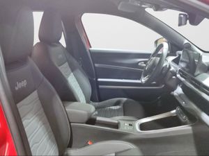 Jeep Avenger 1.2 eHybrid 4xe 107kW (145CV) Upland  - Foto 2