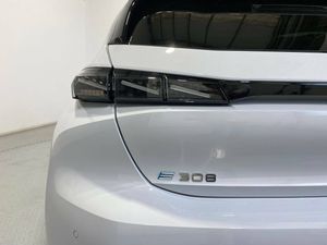 Peugeot 308 5P First Edition Eléctrico 115kW (156CV)  - Foto 2