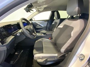 Opel Astra ST EDITION 1.2T XHT HYBRID eDCT6 145 CV  - Foto 2