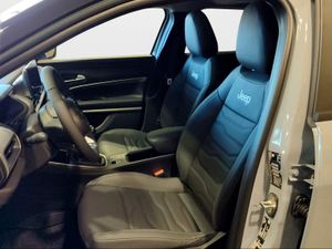 Jeep Avenger 1.2 G 74kW (100CV) Summit  - Foto 2