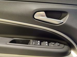 Jeep Avenger 1.2 G 74kW (100CV) Summit  - Foto 2