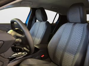 Peugeot 208 Allure HYBRID 145 eDCS6  - Foto 2