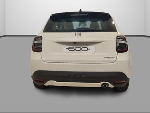 Fiat 600 MHEV Icon 1.2 81kW (110CV) DDCT  - Foto 2