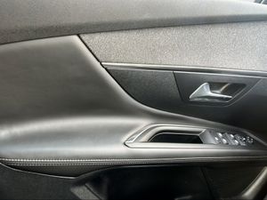 Peugeot 3008 1.6BLUEHDI 88KW (120CV) ALLURE AUTO S&S  - Foto 2