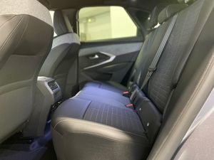 Peugeot 3008 Hybrid 1.2 107KW Allure Exclusive eDCS6  - Foto 2