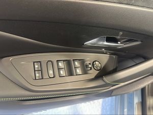 Peugeot 308 SW GT Hybrid 145 e-DCS6  - Foto 2