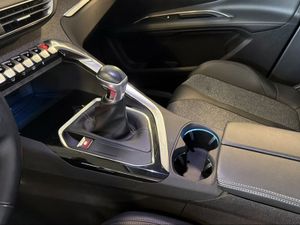 Peugeot 3008 1.2 PURETECH 96KW (130CV) ALLURE S&S  - Foto 2
