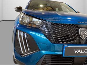 Peugeot 2008 Edition Turbo 100 S&S 6 Vel MAN  - Foto 2