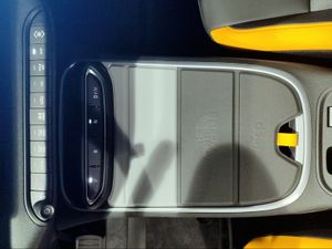Jeep Avenger 1.2 eHybrid 4xe 145CV T. North Face  - Foto 2