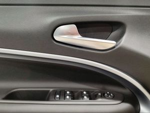 Jeep Avenger 1.2 eHybrid 4xe 145CV T. North Face  - Foto 2