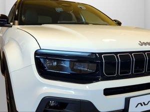 Jeep Avenger 1.2 eHybrid 81kW (110CV) Summit  - Foto 2