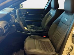 Jeep Avenger 1.2 eHybrid 81kW (110CV) Summit  - Foto 2