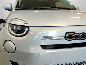 Fiat 500 ICON 1.0 Hybrid 48kW (65cv)  - Foto 2