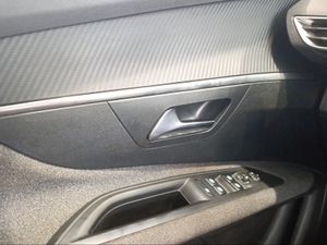 Peugeot 3008 1.5 BlueHDi 96kW (130CV) S&S Active Pack  - Foto 2