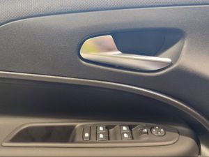 Jeep Avenger Full Electric 115kW (156CV) Summit  - Foto 2