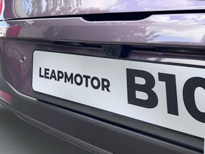 Leapmotor B10  B10 BEV 67.1kWh  Auto DesignProMax  - Foto 32