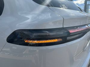 Leapmotor C10  C10 REEV 28.4 kWh  Auto Design  - Foto 19