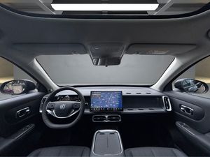 Leapmotor B10  B10 BEV 67.1kWh  Auto DesignProMax  - Foto 8