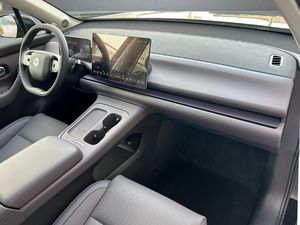 Leapmotor C10  C10 BEV 69.9kWh  Auto Design  - Foto 14