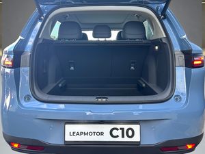Leapmotor B10  B10 BEV 56.2kWh  Auto LifePro  - Foto 7