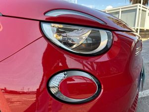 Fiat 500   Hb 320km 85kW (118CV) Red  - Foto 17