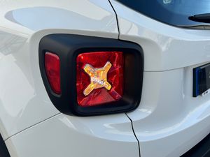 Jeep Renegade   1.0 Gasolina 88 kW (120 CV) Limited  - Foto 34