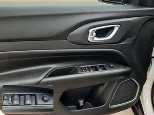 Jeep Compass  4Xe 1.3 PHEV 140kW(190CV)  AT AWD Limited  - Foto 16