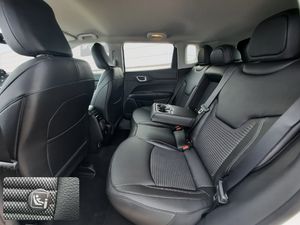 Jeep Compass  4Xe 1.3 PHEV 140kW(190CV)  AT AWD Limited  - Foto 11