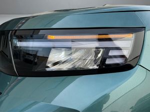 Opel Frontera  1.2T XHT Hybrid eDCT6 107kW GS  - Foto 24