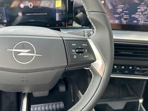 Opel Frontera  1.2T XHT Hybrid eDCT6 107kW GS  - Foto 19