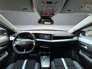 Opel Frontera  1.2T XHT Hybrid eDCT6 81kW GS  - Foto 9